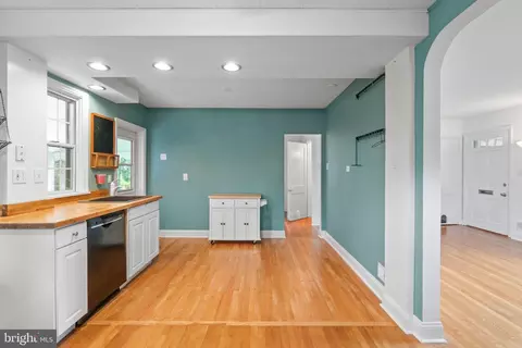 Entry Way - 6504 Crestwood, Baltimore, MD 21239 photo 1 of 3