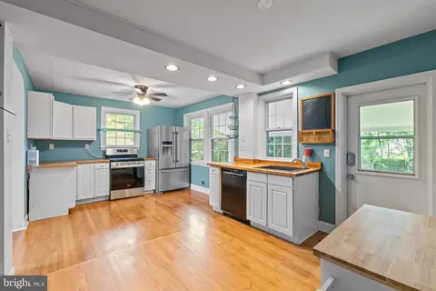 Kitchen - 6504 Crestwood, Baltimore, MD 21239 photo 5 of 6
