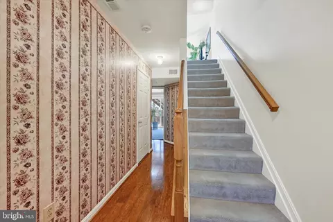 Entry Way - 660 Hunting Fields Rd, Middle River, MD 21220 photo 4 of 4