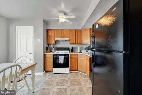 Kitchen - 660 Hunting Fields Rd, Middle River, MD 21220 photo 2 of 3