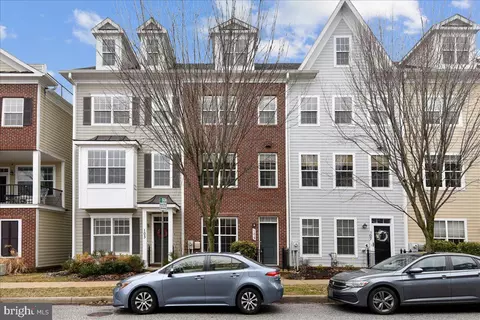 105 Meridian Ln, Towson, MD 21286