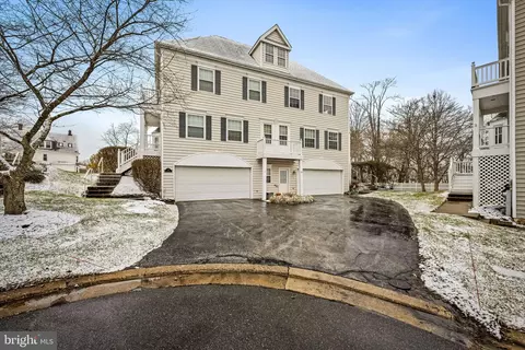 12 Augustus Wally Ct #6, Reisterstown, MD 21136
