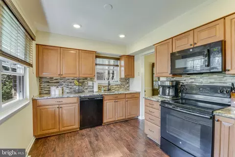 2820 Aspen Hill Rd, Parkville, MD 21234
