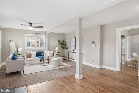 Living - 5713 1st Ave, Halethorpe, MD 21227 photo 2 of 5