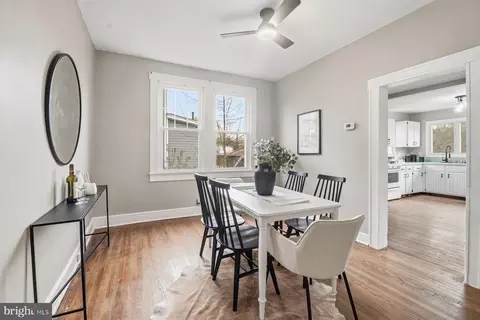 Dining - 5713 1st Ave, Halethorpe, MD 21227 photo 1 of 3