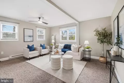 Living - 5713 1st Ave, Halethorpe, MD 21227 photo 3 of 5