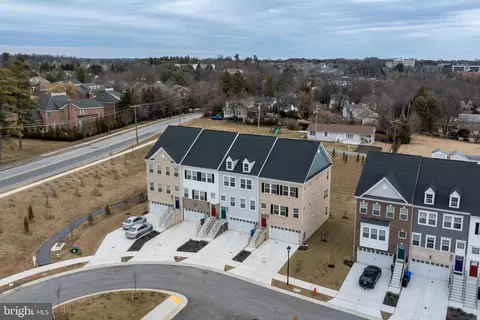 207 Birdie Ct, Pikesville, MD 21208