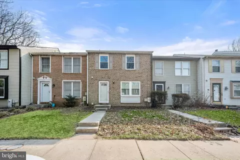 27 Alexander Ct, Owings Mills, MD 21117