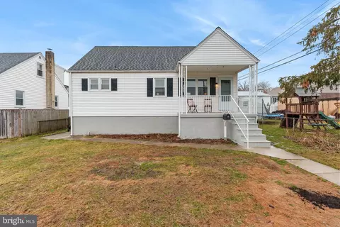 8504 James Ave, Parkville, MD 21234