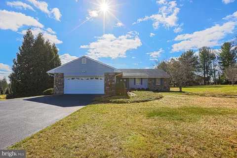 14005 Foxland Rd, Phoenix, MD 21131