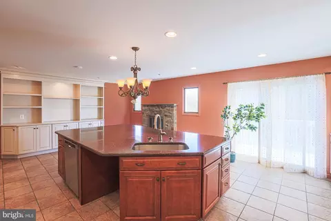 Kitchen - 14005 Foxland Rd, Phoenix, MD 21131 photo 5 of 8