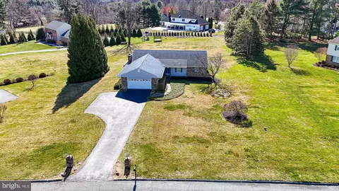 View/Area - 14005 Foxland Rd, Phoenix, MD 21131 photo 3 of 13