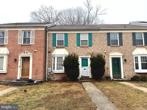 12 Island Run Ct, Catonsville, MD 21228