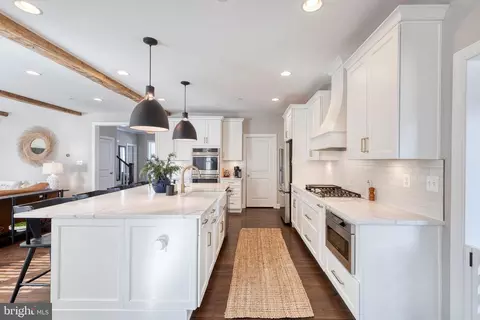 Kitchen - 3997 Manor Oaks Rd, Phoenix, MD 21131 photo 3 of 3