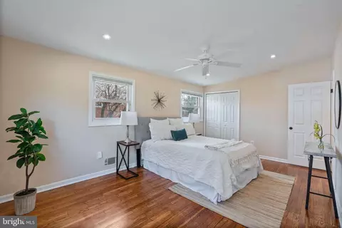 Bedroom - 1306 Brixton Rd, Baltimore, MD 21239 photo 2 of 4
