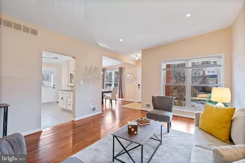 Living - 1306 Brixton Rd, Baltimore, MD 21239 photo 2 of 7
