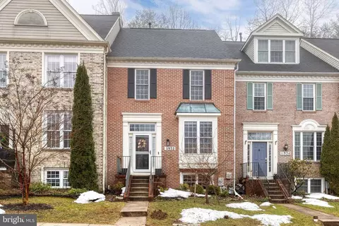 11932 Thurloe Dr, Lutherville Timonium, MD 21093