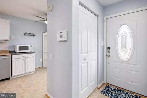3904 Tidewood Rd, Middle River, MD 21220 photo 2