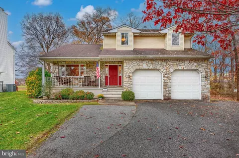 2508 Perring Woods Rd, Parkville, MD 21234