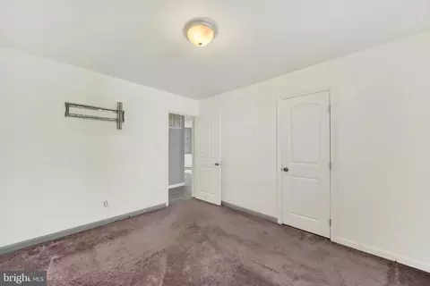 Entry Way - 15 Terrace Rd, Essex, MD 21221 photo 5 of 7