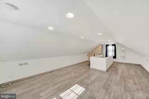 Entry Way - 15 Terrace Rd, Essex, MD 21221 photo 7 of 7
