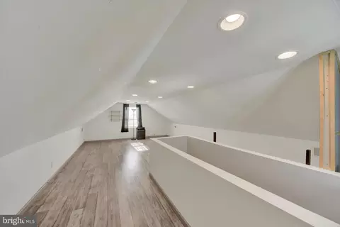 Entry Way - 15 Terrace Rd, Essex, MD 21221 photo 6 of 7
