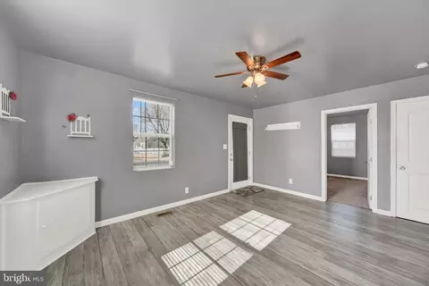 Entry Way - 15 Terrace Rd, Essex, MD 21221 photo 1 of 7