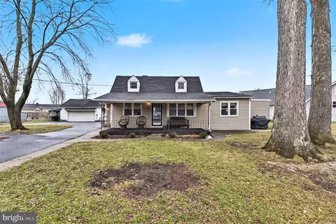 908 Meadow Ave, Dundalk, MD 21222