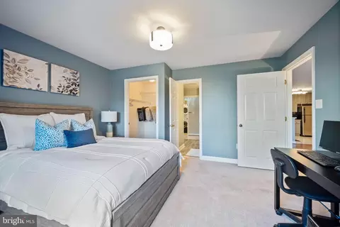 Bedroom - 2322 N Falls Gable Ln #N, Baltimore, MD 21209 photo 4 of 6