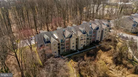 View/Area - 2322 N Falls Gable Ln #N, Baltimore, MD 21209 photo 3 of 7