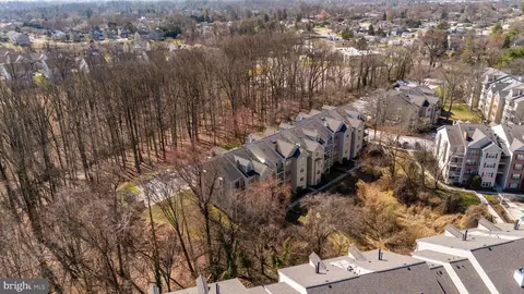 View/Area - 2322 N Falls Gable Ln #N, Baltimore, MD 21209 photo 6 of 7