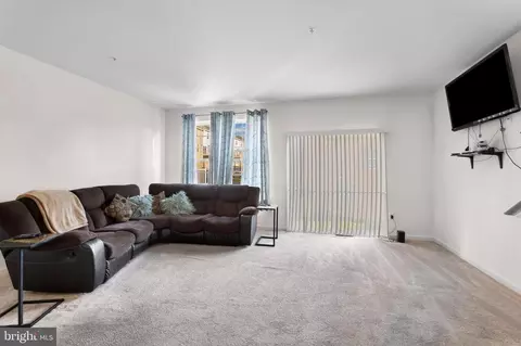 Living - 8853 Delegge Rd, Baltimore, MD 21237 photo 3 of 3