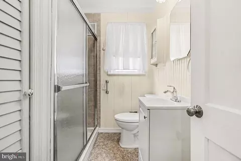 Bath - 7227 Waldman Ave, Edgemere, MD 21219 photo 1 of 1
