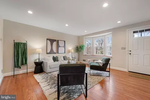Living - 183 Stanmore Rd, Baltimore, MD 21212 photo 4 of 4
