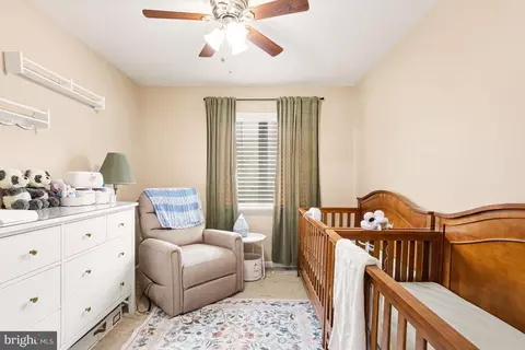 Bedroom - 139 Bourbon Ct, Parkville, MD 21234 photo 5 of 6