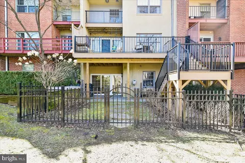 Exterior - 8029 Strauff Rd #5, Towson, MD 21204 photo 5 of 10