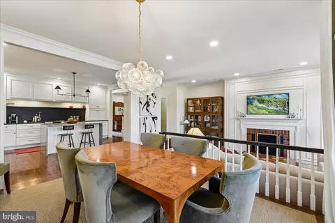 Dining - 8029 Strauff Rd #5, Towson, MD 21204 photo 3 of 4