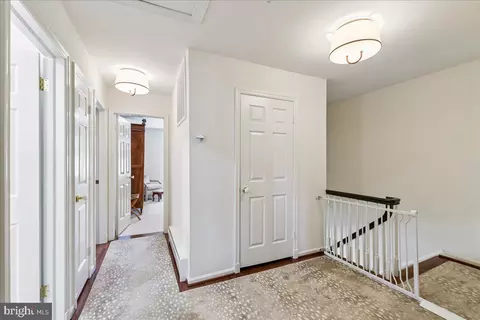 Entry Way - 8029 Strauff Rd #5, Towson, MD 21204 photo 4 of 6