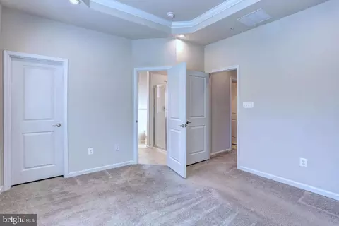 Entry Way - 1811 Wind Gate Rd, Baltimore, MD 21227 photo 5 of 11