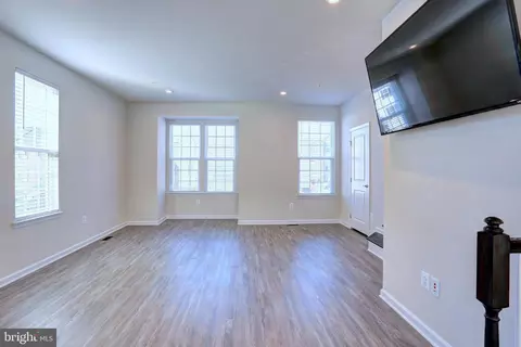 Living - 1811 Wind Gate Rd, Baltimore, MD 21227 photo 1 of 1