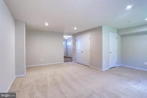 Entry Way - 1811 Wind Gate Rd, Baltimore, MD 21227 photo 9 of 11