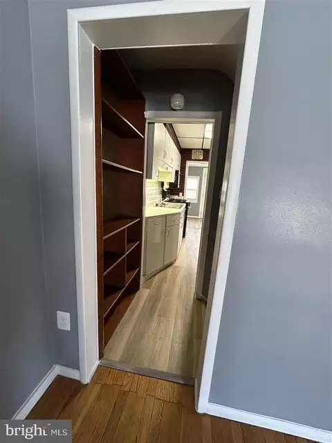 Entry Way - 8333 Kavanagh Rd, Dundalk, MD 21222 photo 4 of 8
