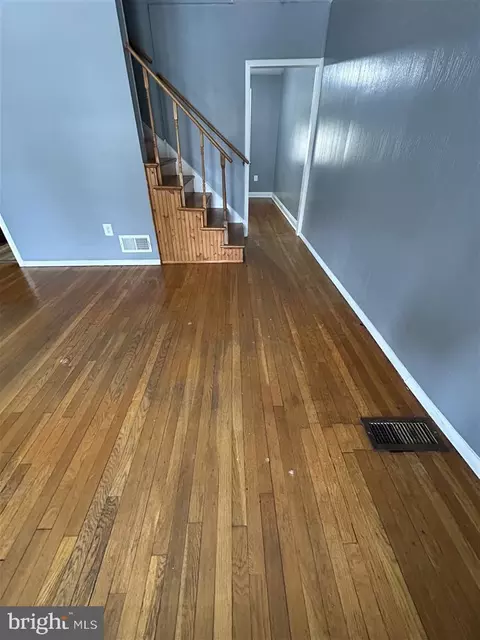 Entry Way - 8333 Kavanagh Rd, Dundalk, MD 21222 photo 1 of 8