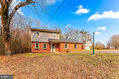 Exterior - 6204 Ebenezer Rd, Middle River, MD 21220 photo 2 of 10