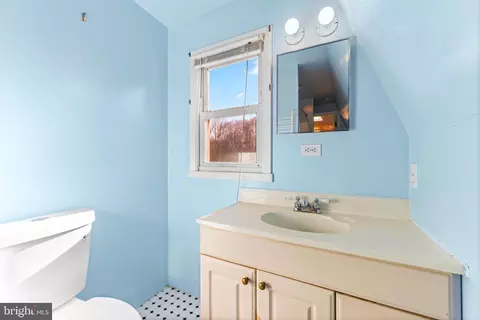 Bath - 6204 Ebenezer Rd, Middle River, MD 21220 photo 3 of 3