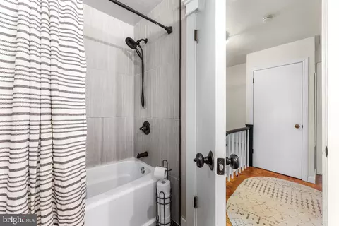 Bath - 6204 Ebenezer Rd, Middle River, MD 21220 photo 2 of 3