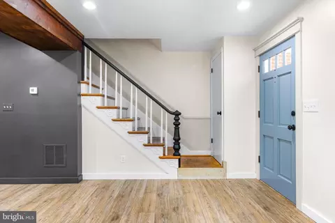 Entry Way - 6204 Ebenezer Rd, Middle River, MD 21220 photo 2 of 11