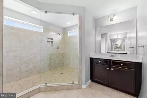 Entry Way - 9429 Barnside Ct, Perry Hall, MD 21128 photo 6 of 12