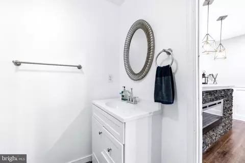 Bath - 9429 Barnside Ct, Perry Hall, MD 21128 photo 3 of 3