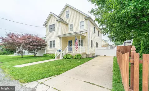 4 Helena Ave, Essex, MD 21221